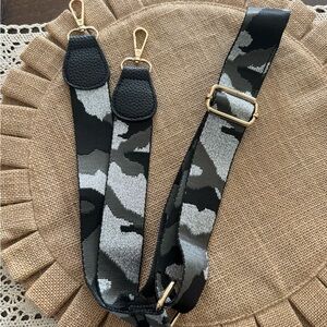 Stylish Camouflage Belt with Gold Accents